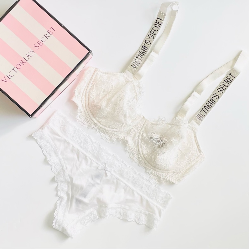 Victoria's Secret Ivory Lace Bra & Panty Set